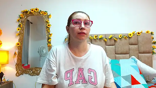 IsisDuzan online show from December 2024 11:51:01 PM