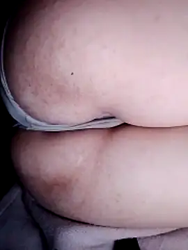 Snapshot of Hotpussy3ox chatting on October 2025 05:32:02 PM Hotpussy3ox online show from October 2025 05:32:02 PM