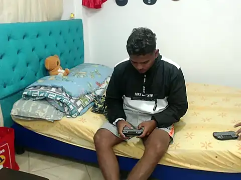 Boycuriousxxx online show from February 2025 12:39:02 PM