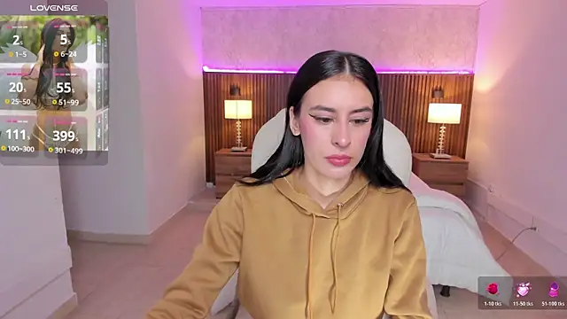 karlaa james online show from April 2026 11:02:02 AM