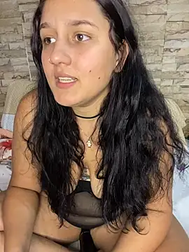 Snapshot of saray_gomez22 chatting on January 2025 07:01:02 AM saray gomez22 online show from January 2025 07:01:02 AM