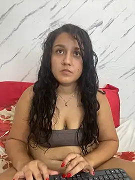 Snapshot of saray_gomez22 chatting on March 2025 12:58:02 AM saray gomez22 online show from March 2025 12:58:02 AM