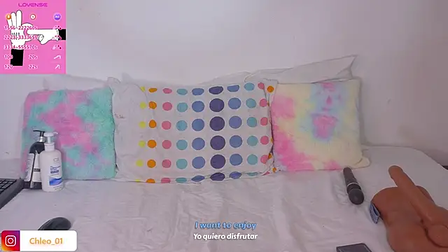 Chleo   online show from October 2025 01:12:02 PM