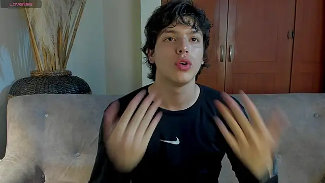 Snapshot of bravoboreal chatting on September 2025 08:12:02 PM bravoboreal online show from September 2025 08:12:02 PM