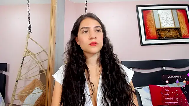 Snapshot of Miranda_doll_ chatting on January 2025 12:16:01 PM Miranda doll online show from January 2025 12:16:01 PM
