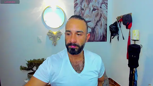 Snapshot of mr_maik chatting on January 2025 09:57:02 AM mr maik online show from January 2025 09:57:02 AM