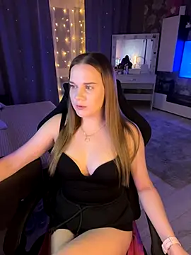 Snapshot of Lexi_noah chatting on December 2025 09:09:02 PM Lexi noah online show from December 2025 09:09:02 PM