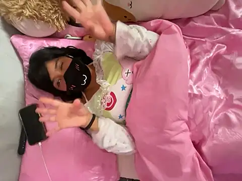 Snapshot of Onlypawzz chatting on March 2026 04:23:01 PM Onlypawzz online show from March 2026 04:23:01 PM