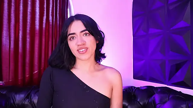 KasiaNoir  online show from May 2026 01:30:01 PM