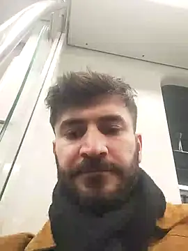 Snapshot of Analcholic chatting on December 2024 08:04:02 PM Analcholic online show from December 2024 08:04:02 PM