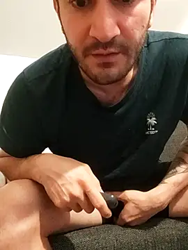 Snapshot of Analcholic chatting on October 2025 10:23:02 PM Analcholic online show from October 2025 10:23:02 PM