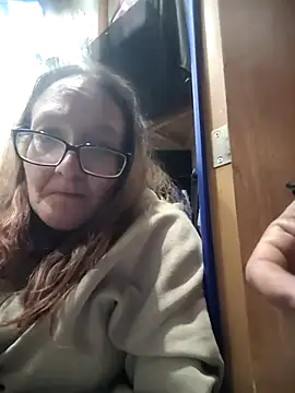 ILUV2TUCHMYKITTY online show from October 2025 02:07:01 PM