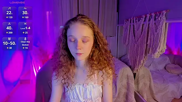 Snapshot of _Rose_Charming_ chatting on December 2024 12:48:02 AM Rose Charming online show from December 2024 12:48:02 AM