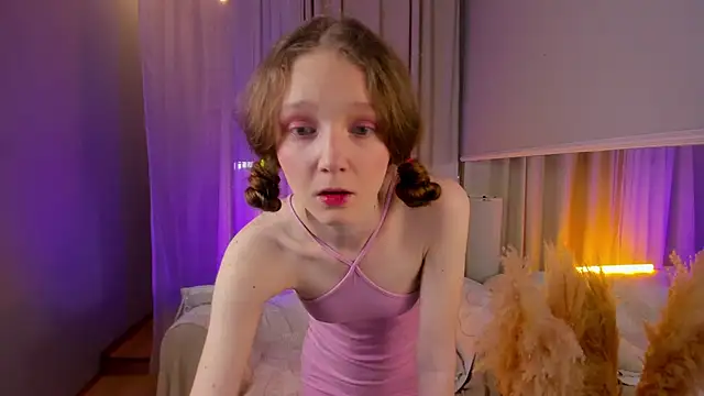 Snapshot of _Rose_Charming_ chatting on January 2025 09:50:01 PM Rose Charming online show from January 2025 09:50:01 PM