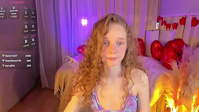 Snapshot of _Rose_Charming_ chatting on February 2025 09:49:01 PM Rose Charming online show from February 2025 09:49:01 PM
