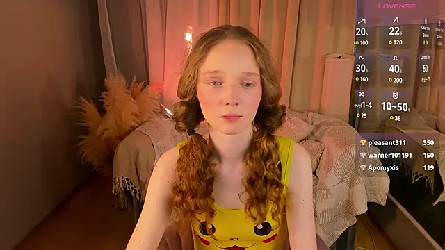 Snapshot of _Rose_Charming_ chatting on February 2025 06:17:02 AM Rose Charming online show from February 2025 06:17:02 AM