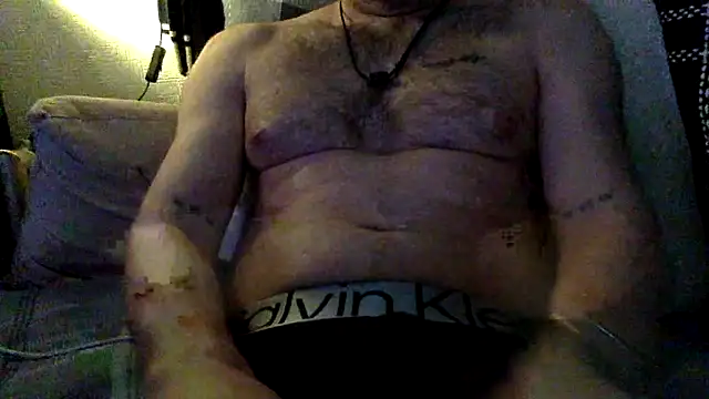 Snapshot of Stardrew123 chatting on April 2026 09:41:02 PM Stardrew123 online show from April 2026 09:41:02 PM