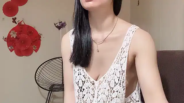LinhChi 9x online show from April 2026 01:06:01 PM