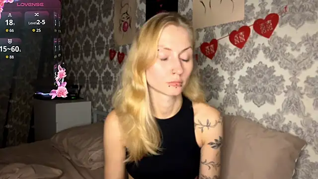 Snapshot of MarthaGees chatting on October 2025 03:10:02 PM MarthaGees online show from October 2025 03:10:02 PM