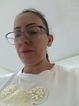 miss hanna07 online show from November 2025 08:00:01 PM