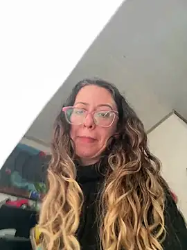 miss hanna07 online show from April 2026 07:52:01 PM