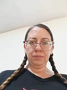 miss hanna07 online show from June 2026 04:28:02 PM
