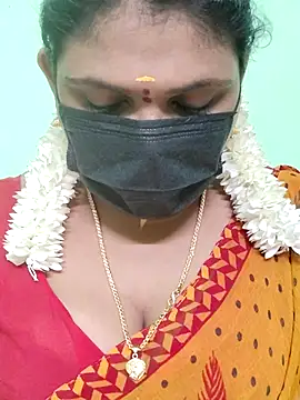 Snapshot of malliga98 chatting on February 2025 05:10:02 PM malliga98 online show from February 2025 05:10:02 PM