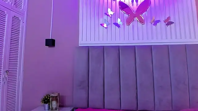 Snapshot of diosa_cristal chatting on January 2025 03:42:01 AM diosa cristal online show from January 2025 03:42:01 AM
