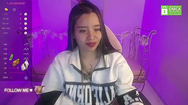 Snapshot of Mia_Lopez_ chatting on January 2025 01:13:01 PM Mia Lopez online show from January 2025 01:13:01 PM
