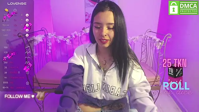Snapshot of Mia_Lopez_ chatting on March 2025 03:04:01 PM Mia Lopez online show from March 2025 03:04:01 PM