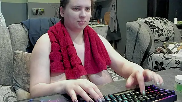 1lindsey1 online show from February 2025 05:26:02 PM