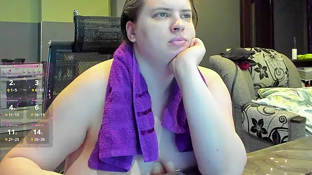 1lindsey1 online show from November 2025 12:49:02 PM