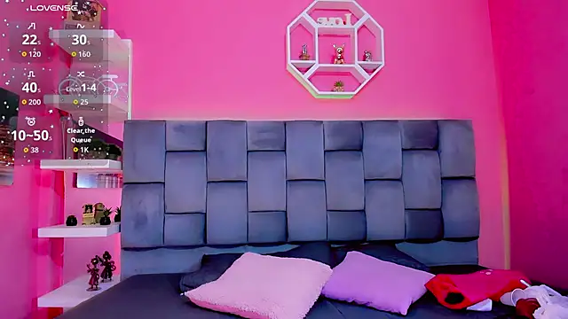 Saamanthaa11 online show from April 2026 05:12:02 AM