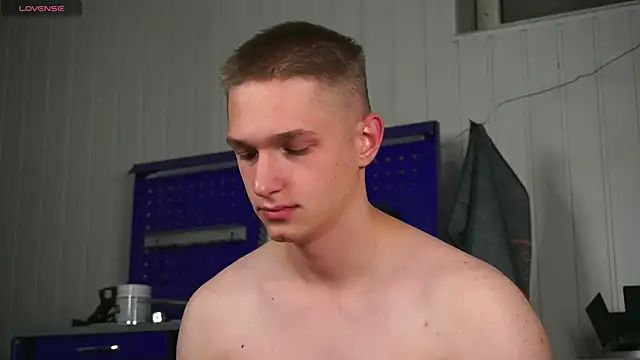 dustyn fox online show from October 2025 04:41:01 PM