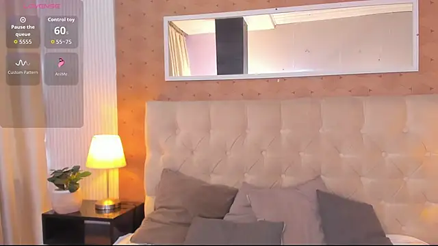 zoe alanaa online show from October 2025 08:09:02 PM