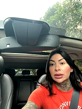 Iam Annii online show from October 2025 05:44:02 PM