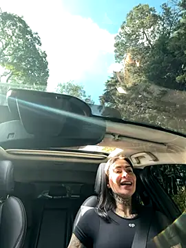 Iam Annii online show from November 2025 08:53:01 PM