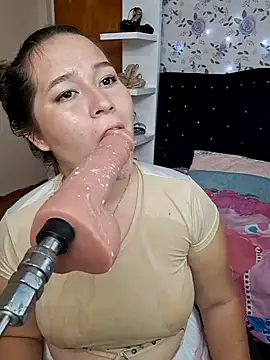Snapshot of cattalin_luscious chatting on January 2025 08:11:02 AM cattalin luscious online show from January 2025 08:11:02 AM