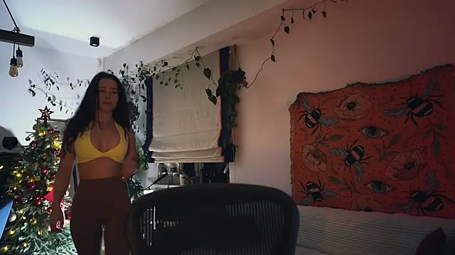 Leona Mell online show from December 2025 10:36:01 PM