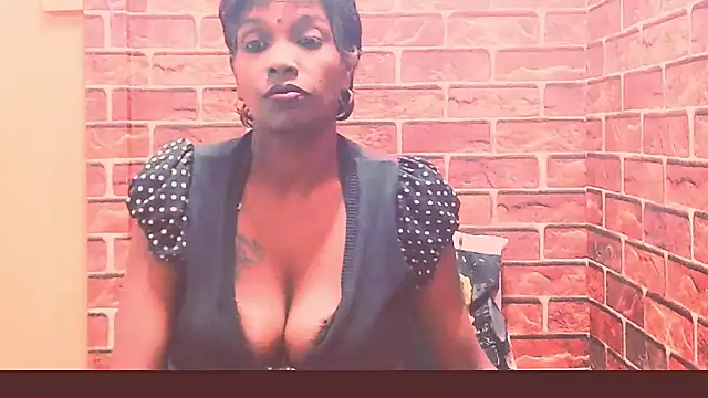 Snapshot of Fuckable_Nasty_MILF chatting on June 2026 04:04:02 PM Fuckable Nasty MILF online show from June 2026 04:04:02 PM