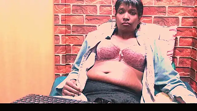 Snapshot of Fuckable_Nasty_MILF chatting on June 2026 03:12:02 AM Fuckable Nasty MILF online show from June 2026 03:12:02 AM