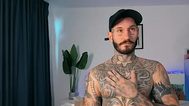 lucas-wilder online show from May 2026 05:02:02 AM