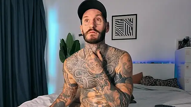 lucas-wilder online show from May 2026 04:28:01 AM