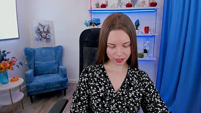 MileyWings online show from October 2025 11:51:02 AM