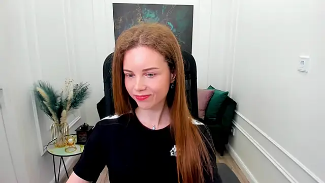 MileyWings online show from June 2026 11:32:02 AM