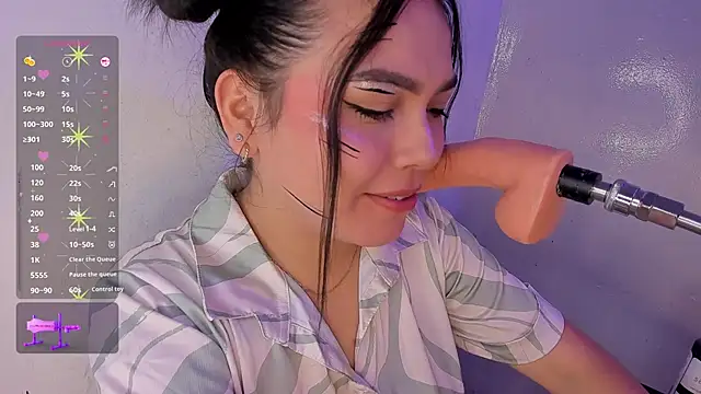 Snapshot of Honey_Jenny_1 chatting on September 2025 02:22:02 AM Honey Jenny 1 online show from September 2025 02:22:02 AM