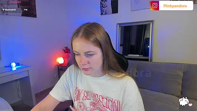 Piinkpandora online show from October 2025 08:06:02 PM