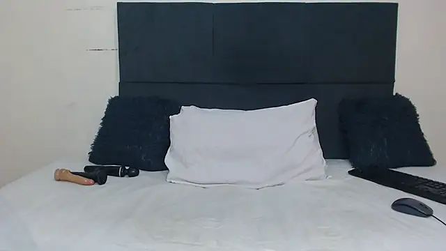 Snapshot of CANDY-X-LOVE-xx chatting on March 2025 06:04:02 PM CANDY-X-LOVE-xx online show from March 2025 06:04:02 PM