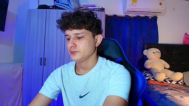 Nathan Bluee online show from January 2026 05:17:02 PM