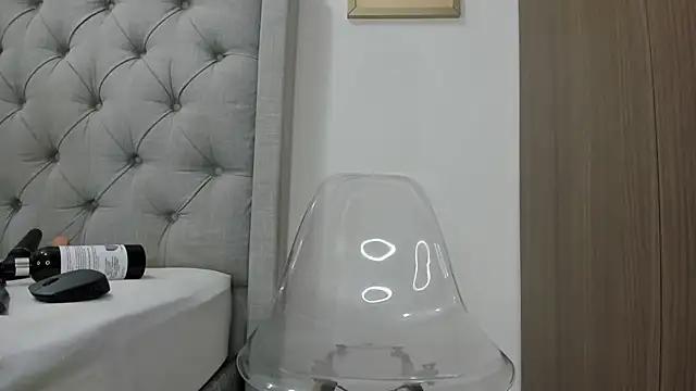 Carolina love19 online show from December 2024 05:43:01 PM